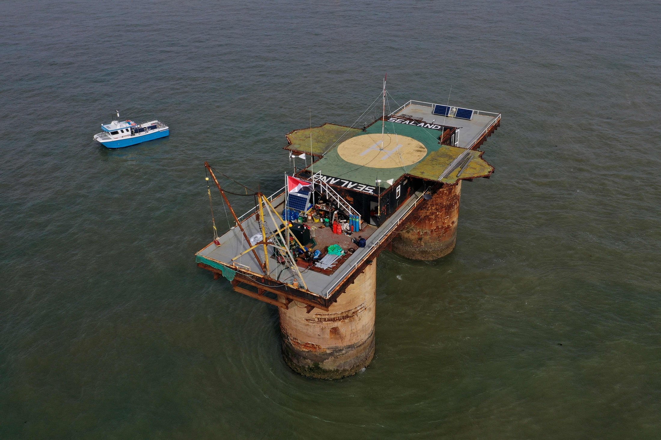 Gariplikler ülkesi Sealand